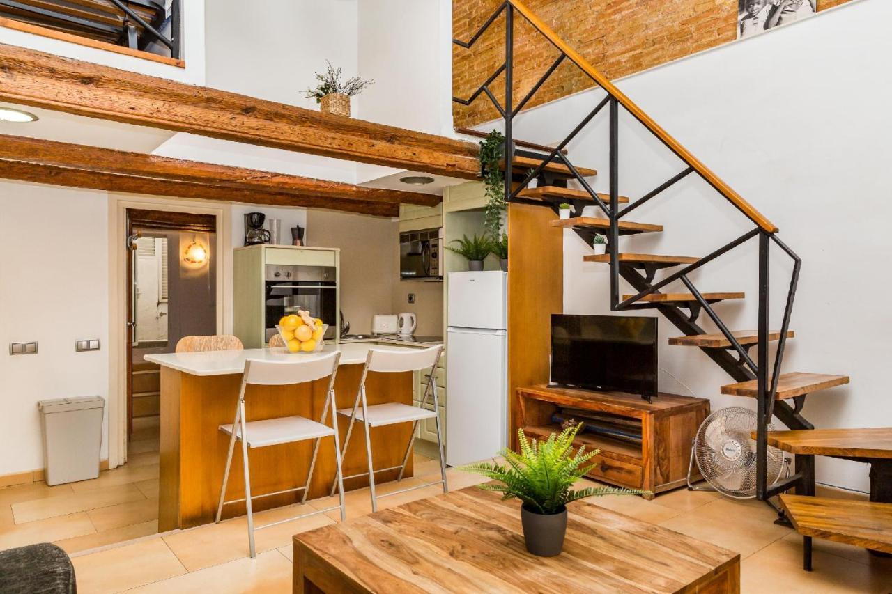 Fridays Flats Dreamy Duplex - Stylish Beach Loft Barcelona Exteriör bild