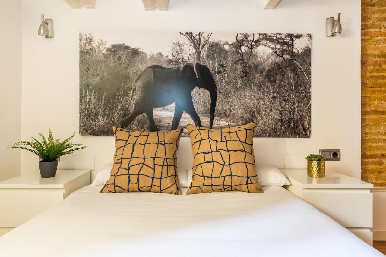 Fridays Flats Dreamy Duplex - Stylish Beach Loft Barcelona Exteriör bild