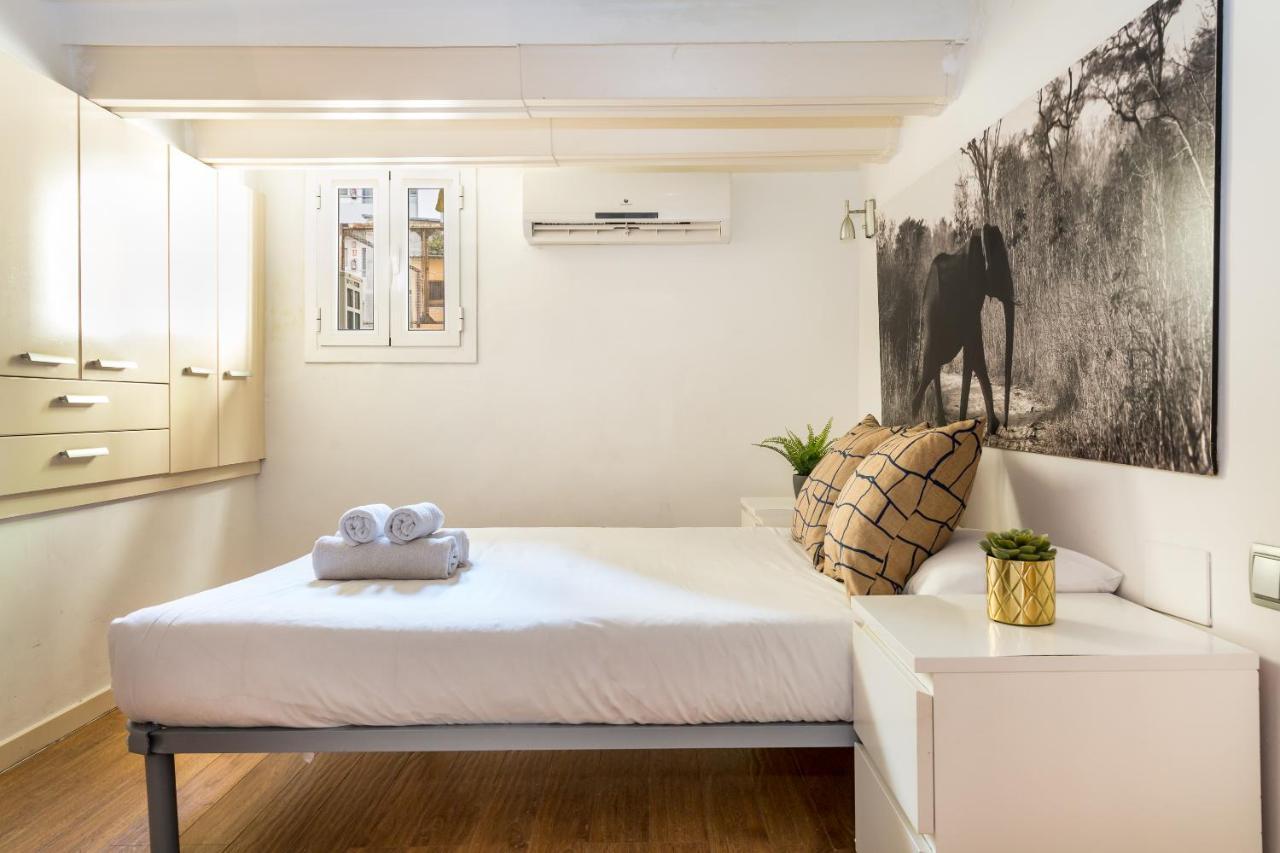 Fridays Flats Dreamy Duplex - Stylish Beach Loft Barcelona Exteriör bild