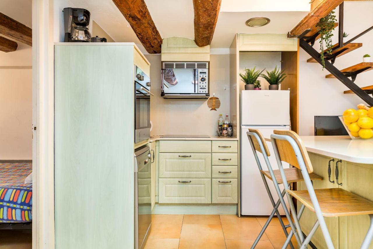 Fridays Flats Dreamy Duplex - Stylish Beach Loft Barcelona Exteriör bild
